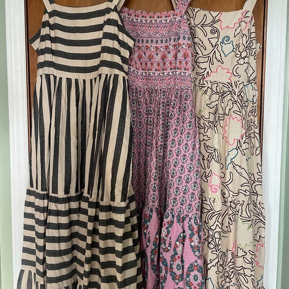 Knox Rose Dresses & Skirts - Knox Rose Beige, Black & Pink Patterned Sundress
